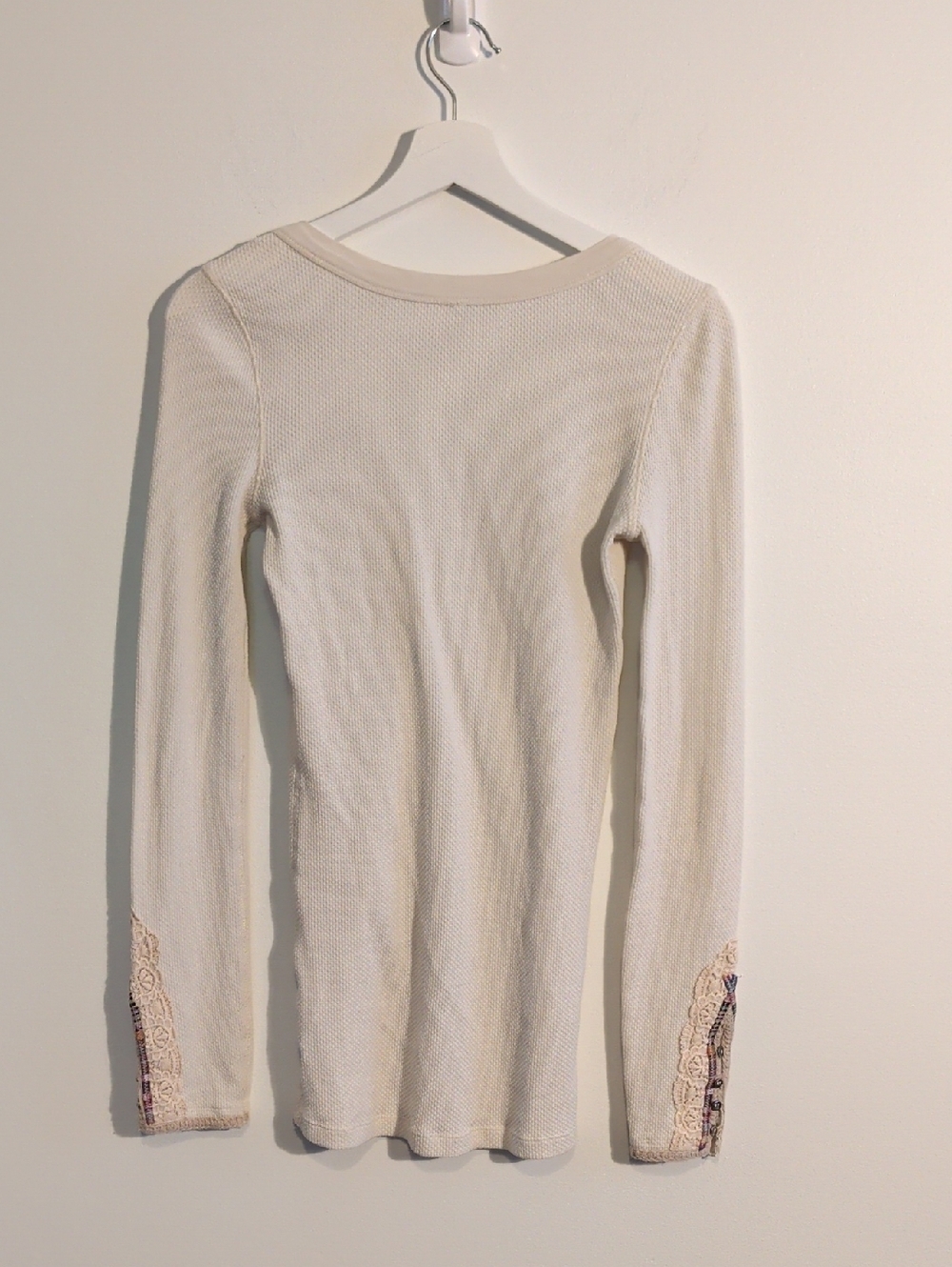 FREE PEOPLE cream long-sleeve scoop neck long sleeve with embroidered cuffs - Picture 8 of 10